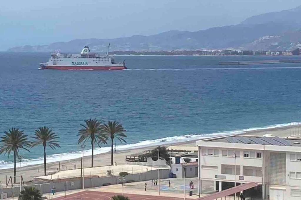Ferienwohnung Torrenueva Con Vistas A La Playa Exterior foto
